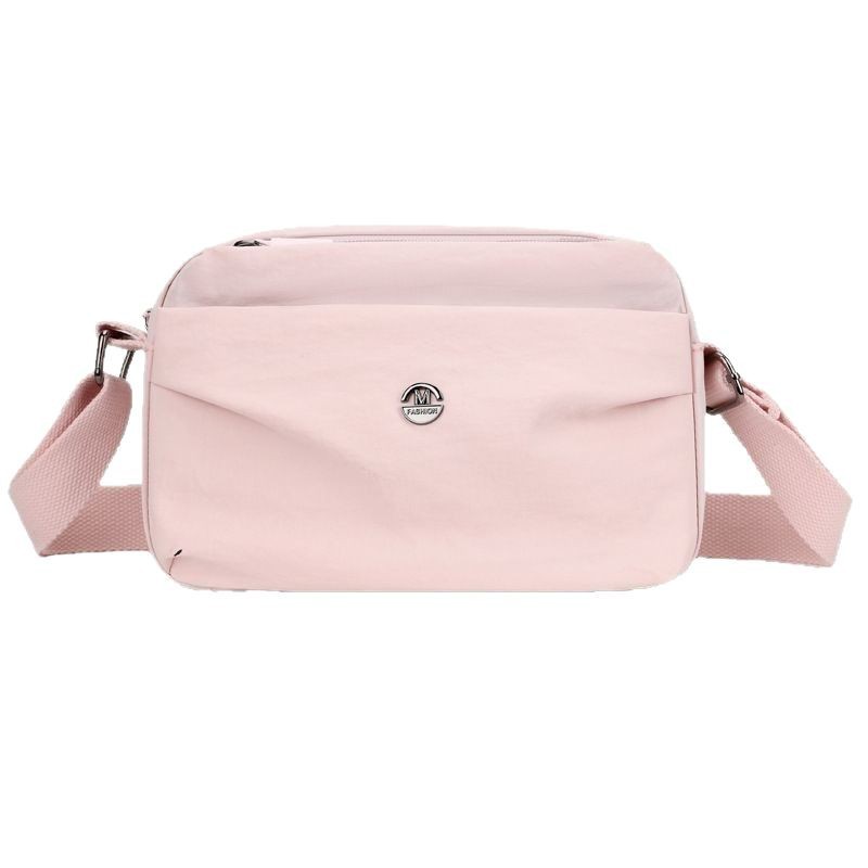 A new large-capacity single-shoulder crossbody bag for women with a high-end feel, fashionable and versatile, lightweight nylon fabric small square bag Item Picture