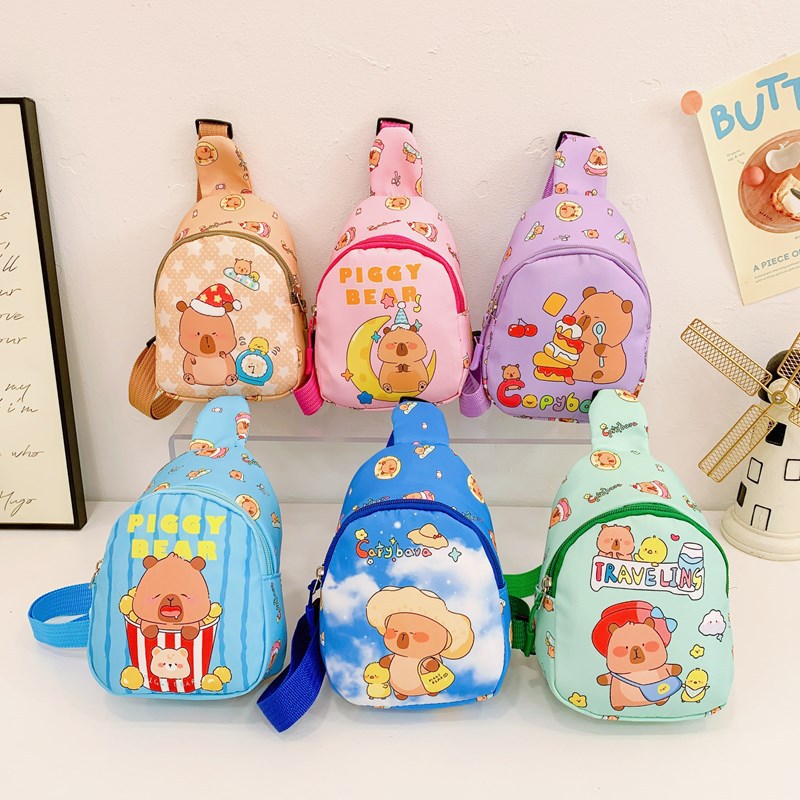 A new printed children's bag featuring cute and stylish Japanese cartoon boys' and girls' chest bags and Capibara baby coin purse full figure