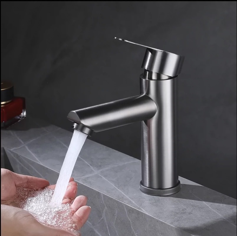 Wholesale 304 stainless steel washbasin faucet, single-hole cold and hot mixed water, bathroom hand washing basin faucet from the manufacturer details Picture