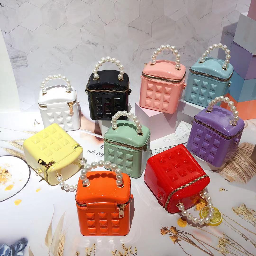 New summer 2025 fashionable mini pearl bucket bag, jelly bag, children's bag, single-shoulder crossbody handbag for women details Picture