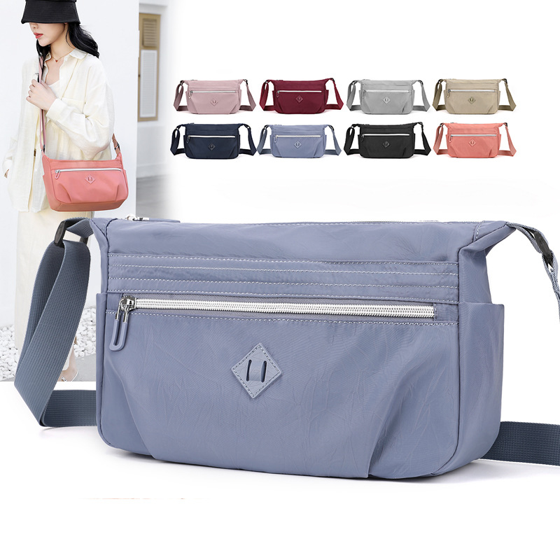 Colorful Fox's new women's shoulder bag, a simple and large-capacity crossbody bag in Korean style, and a water-resistant nylon bag full figure