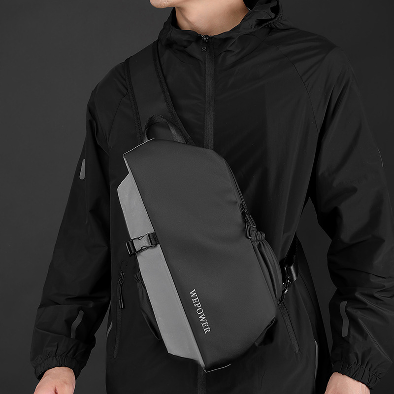 WEPOWER's new men's shoulder bag, a Korean-style large-capacity cool chest bag with safety reflective strips and a commuting crossbody bag Specification drawing