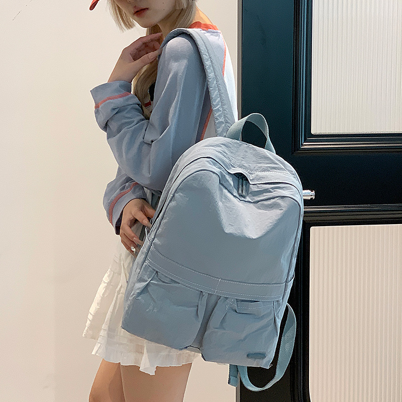 Colorful Fox Japanese and Korean simple and versatile women's backpacks for travel, soft and large capacity for students' commuting full figure