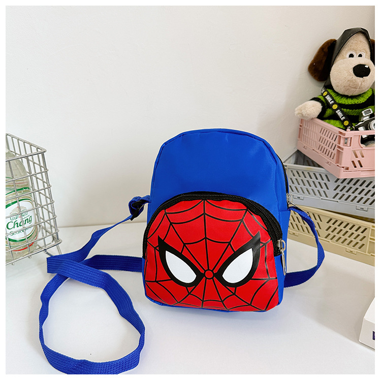 Cute cartoon children's chest bag, trendy single-shoulder bag for kids, boys' and girls' coin purse, stylish and trendy crossbody small bag details Picture