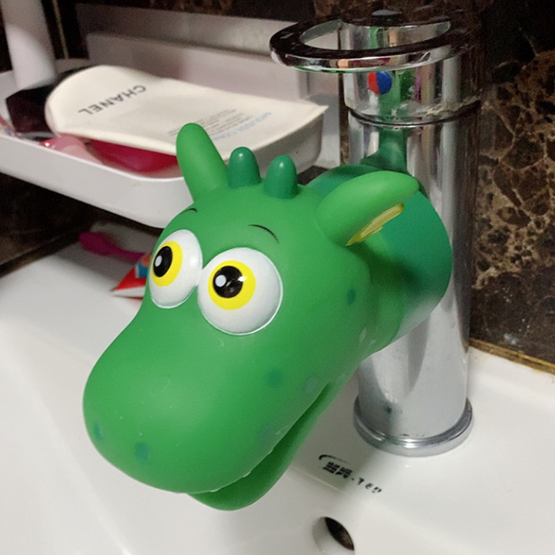 Bathroom cartoon children's faucet extender, splash-proof water filter, baby hand wash extender, water guide superhero Application Scenario