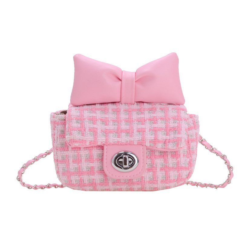 The 2024 autumn collection of trendy children's bags features a sweet bow crossbody bag for kids and a stylish checkered cute girl bag Item Picture