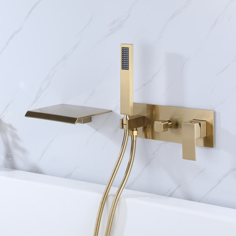 All-copper wall-mounted bathtub faucet, large flat waterfall-style bathtub faucet with hand-held shower head set details Picture