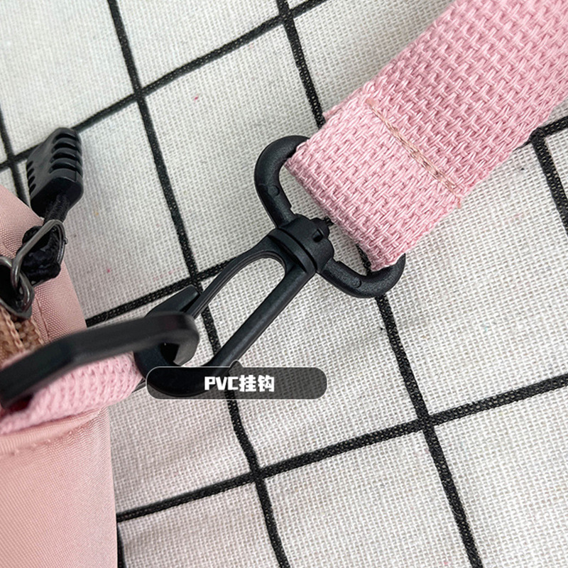 Japanese-style small bag girl, Korean ulzzang vintage style, cute and soft girl, transparent card student color-blocking crossbody bag Application Scenario
