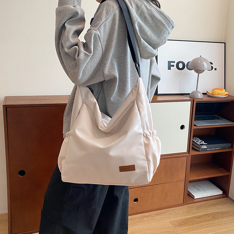 Stylish and simple tote bag 2024 new large-capacity Korean style trendy single-shoulder bag, student class and outing crossbody bag Specification drawing