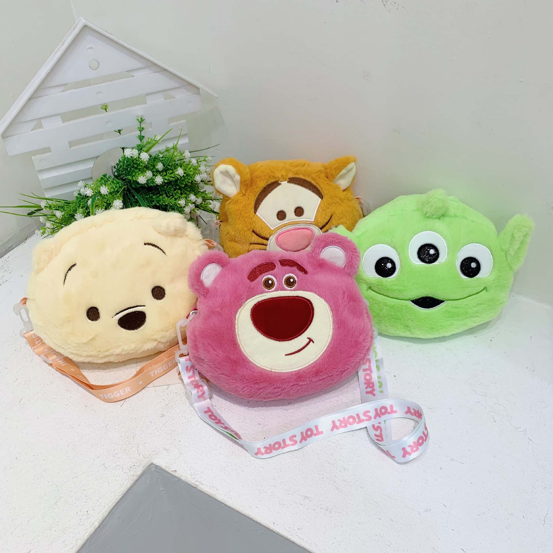 2022 Autumn/Winter New Cartoon Strawberry Bear three-eyed double-sided plush bag, cute girl crossbody bag full figure