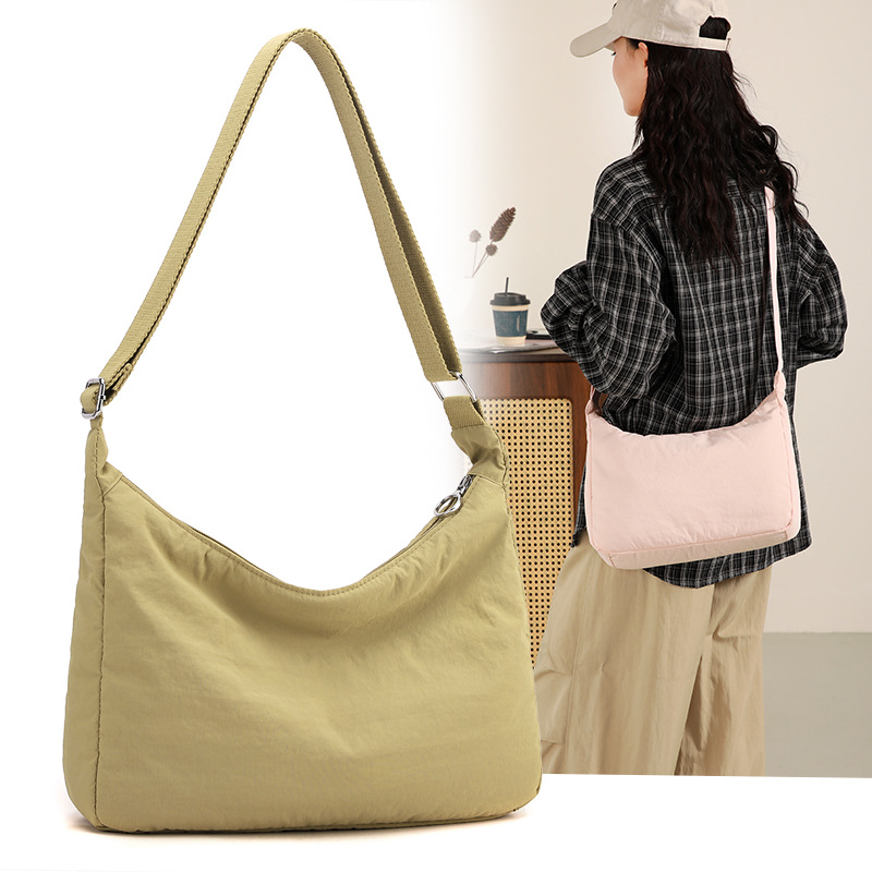 Cross-border fashion casual women's bag, simple and versatile single-shoulder bag, travel and commuting, large capacity, versatile and trendy crossbody bag for women full figure