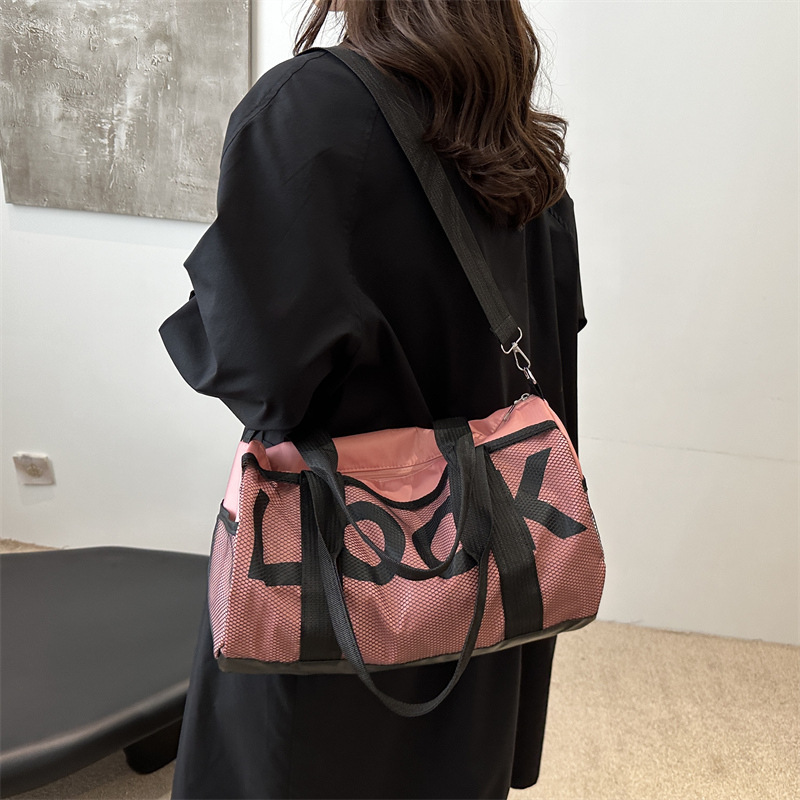 Korean style casual letter travel bags for autumn and winter, new large-capacity fashionable fitness bags, Korean style outdoor handbags wholesale Specification drawing