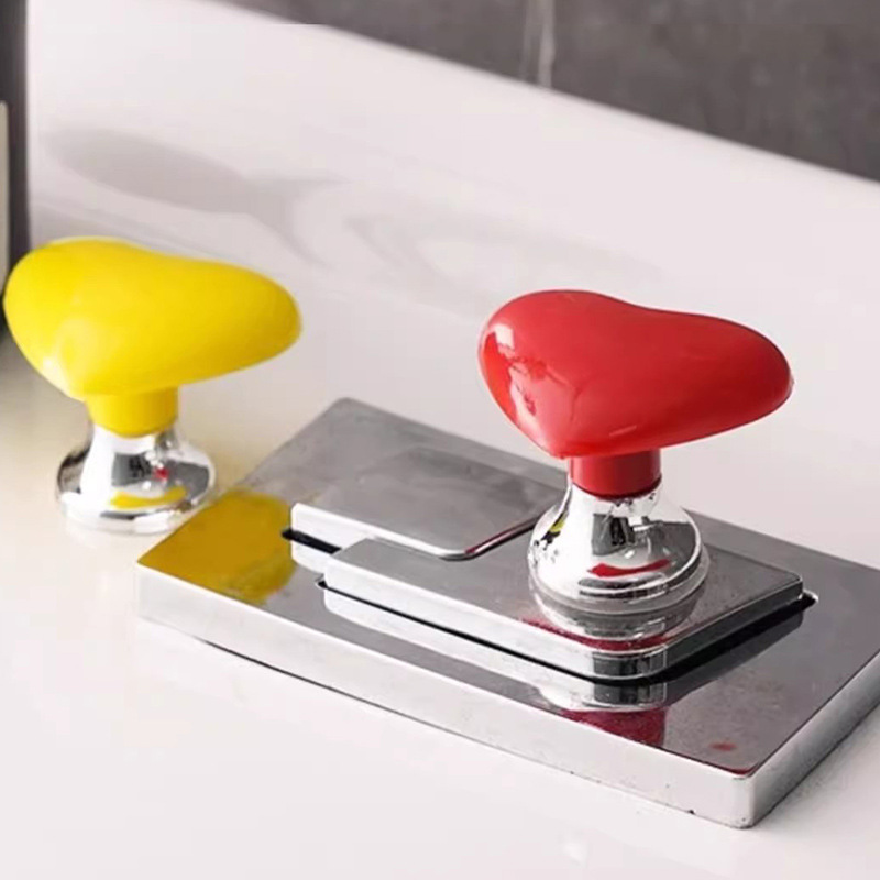 Creative heart-shaped toilet press, colorful heart-shaped flush button, long nails use toilet press full figure