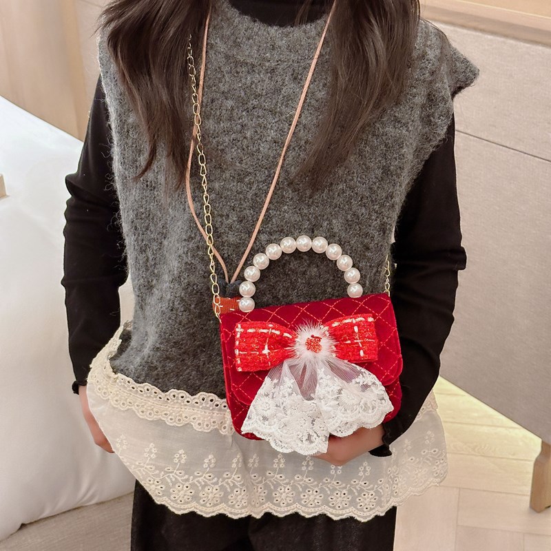 Small and cute girl's handbag, fun and fashionable bow children's bag, Korean-style pearl hand-held crossbody bag for women details Picture