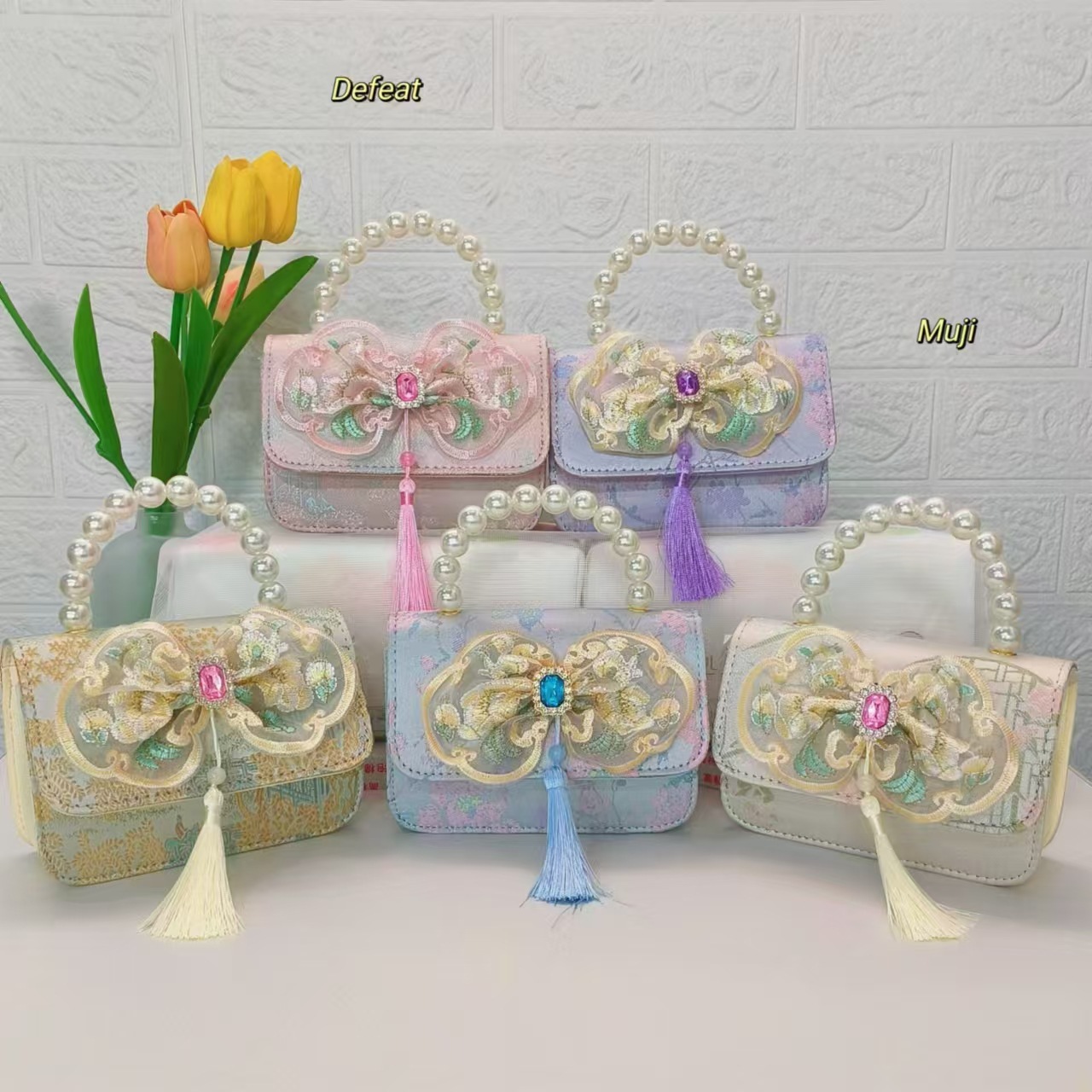 New Chinese-style children's bags, pearl handbags, little girls' loose change accessory bags, chain bags, bow small square bags Specification drawing
