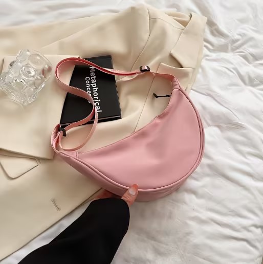 New special sale of simple solid-color crossbody bag, trendy and versatile, single-shoulder dumpling bag, light and casual, underarm canvas bag full figure