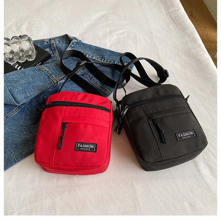 New Japanese streetwear brand single-shoulder bag, men's workwear style mini backpack, ins lightweight women's mobile phone crossbody bag Application Scenario