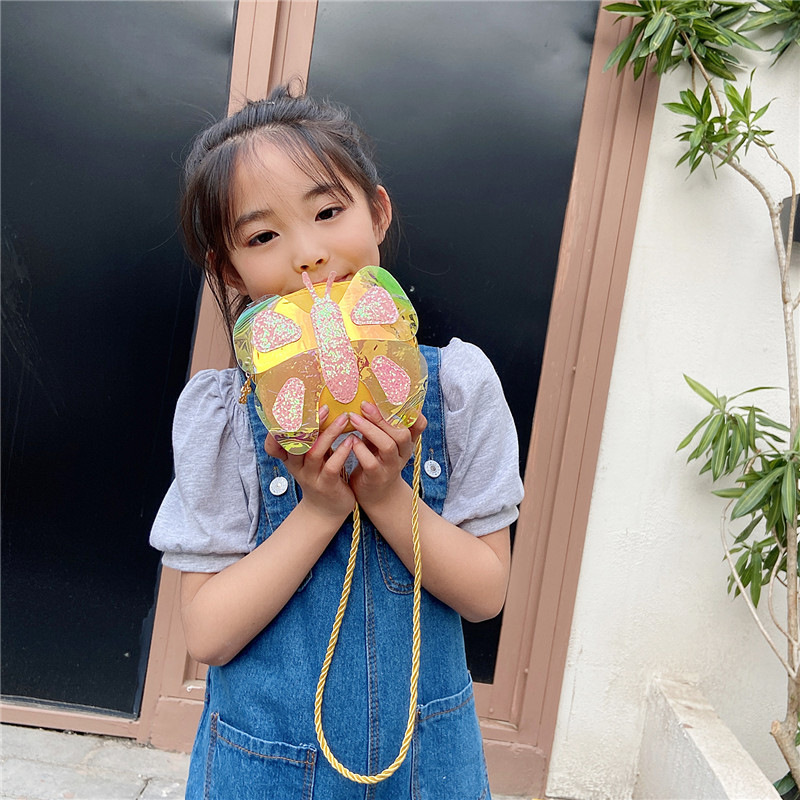 New cartoon and cute children's bag, PU single-shoulder bag, Korean-style casual crossbody bag for girls, small insect coin purse Application Scenario