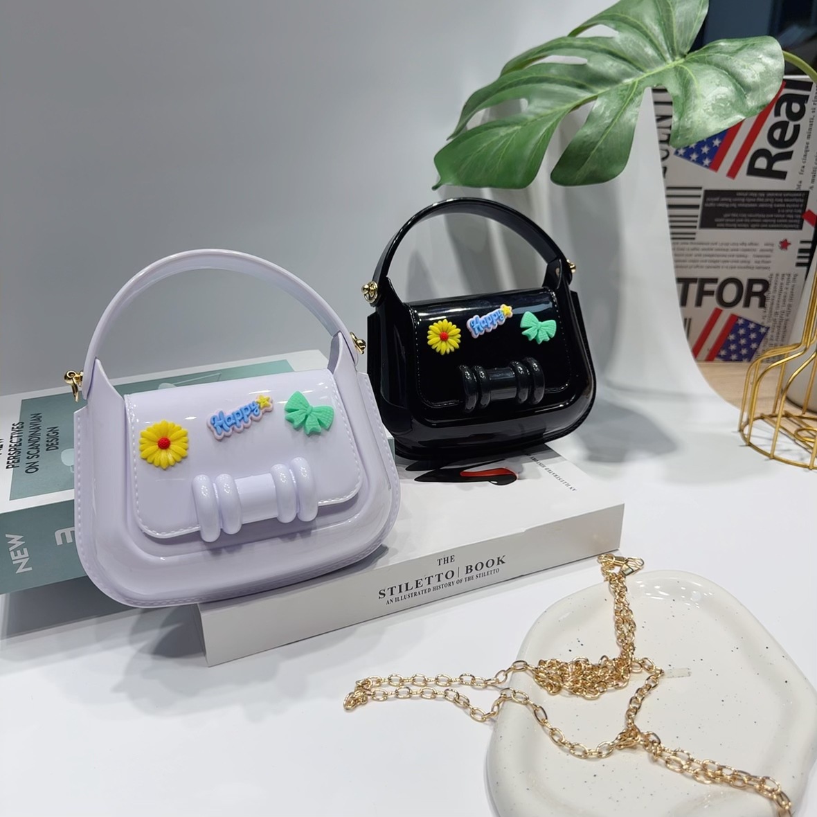 2025 Cross-border New best-selling jelly bag, hand-held bag, shoulder crossbody children's PVC bag, DIY children's bag Application Scenario