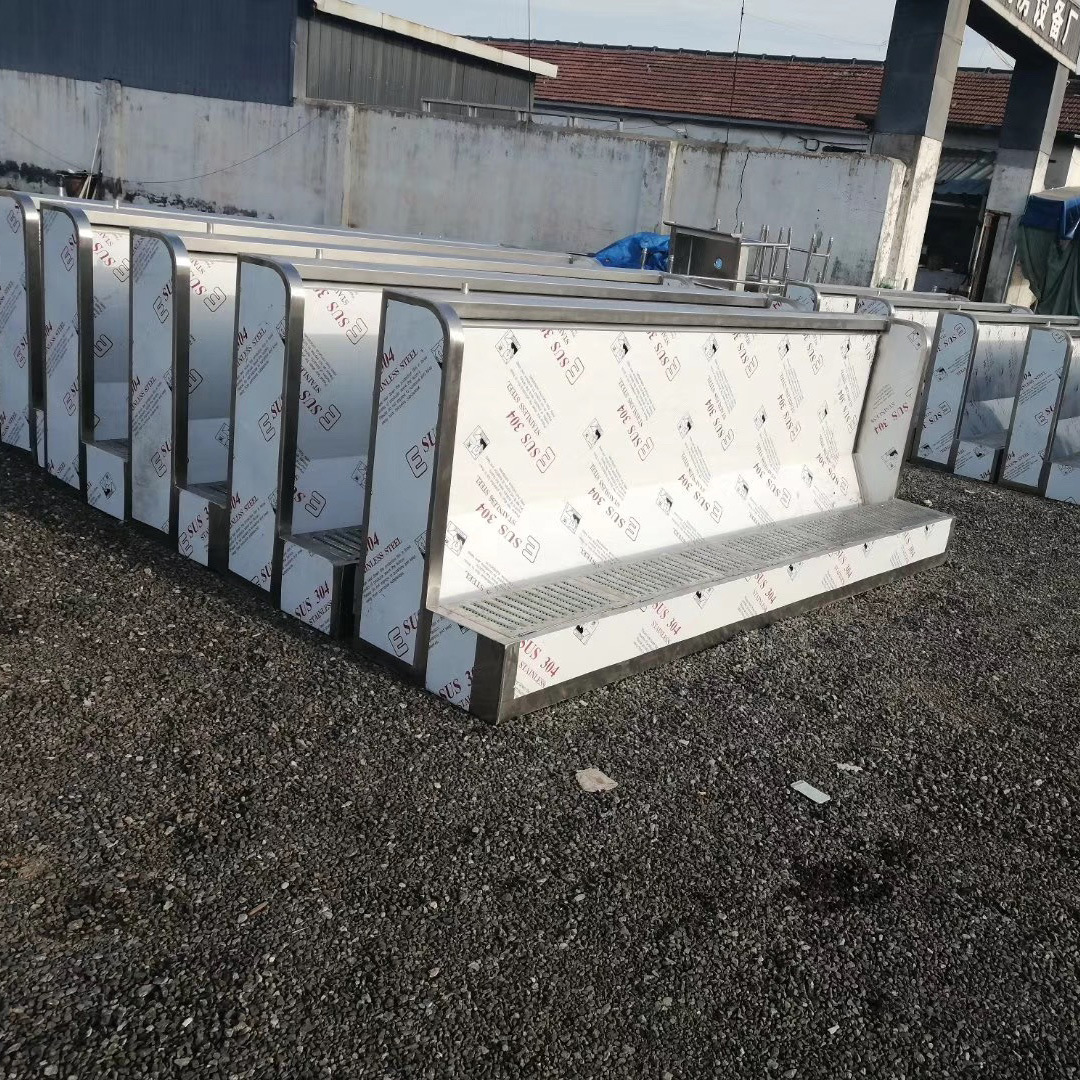 304 stainless steel urinal, vertical floor-standing stainless steel urinal for public toilets in shopping malls and schools Specification drawing