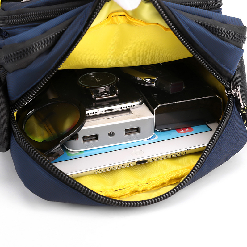 The new cross-border travel crossbody men's bag trend, single-shoulder bag, large-capacity casual men's single-shoulder small cross bag Application Scenario