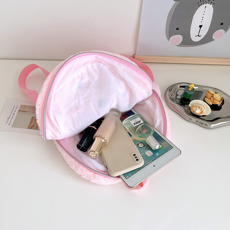 New embroidered unicorn cartoon plush backpack, large-capacity girls' backpack, cute schoolbag for kindergarten Application Scenario
