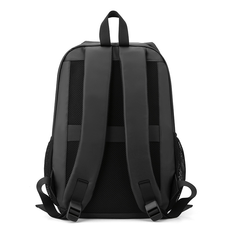 New cross-border business backpacks for men, casual travel backpacks for middle school students, multi-functional boarding bags for men Application Scenario