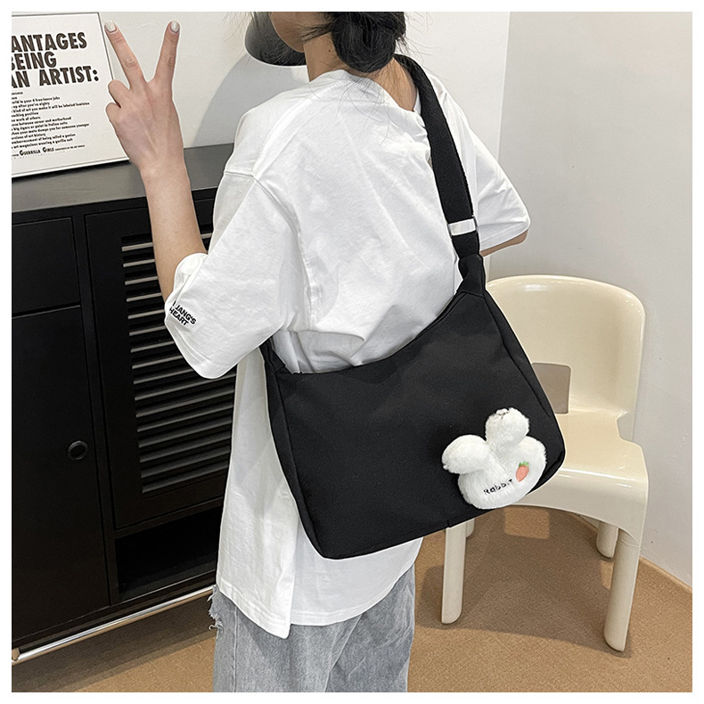 "2024 Autumn New Style Japanese sweet and fashionable single-shoulder bag, simple and cute crossbody bag, one-piece consignment. Specification drawing