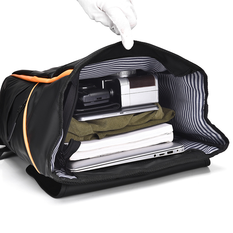 New men's commuting business backpack, travel and leisure backpack, large yellow line contrasting color double-shoulder computer bag Application Scenario