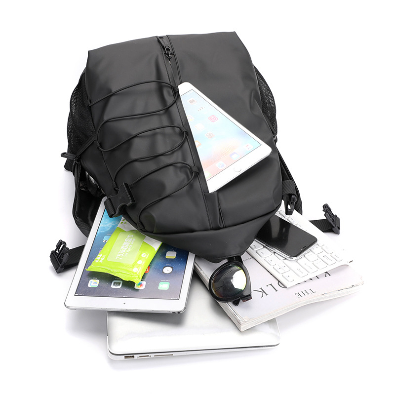 New men's large-capacity backpack, fashionable and simple business computer bag, casual college student travel schoolbag Application Scenario