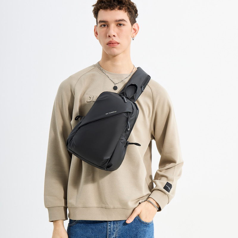 WEPOWER's new multi-functional water-resistant chest bag, crossbody single-shoulder bag, casual sports backpack and men's crossbody bag details Picture