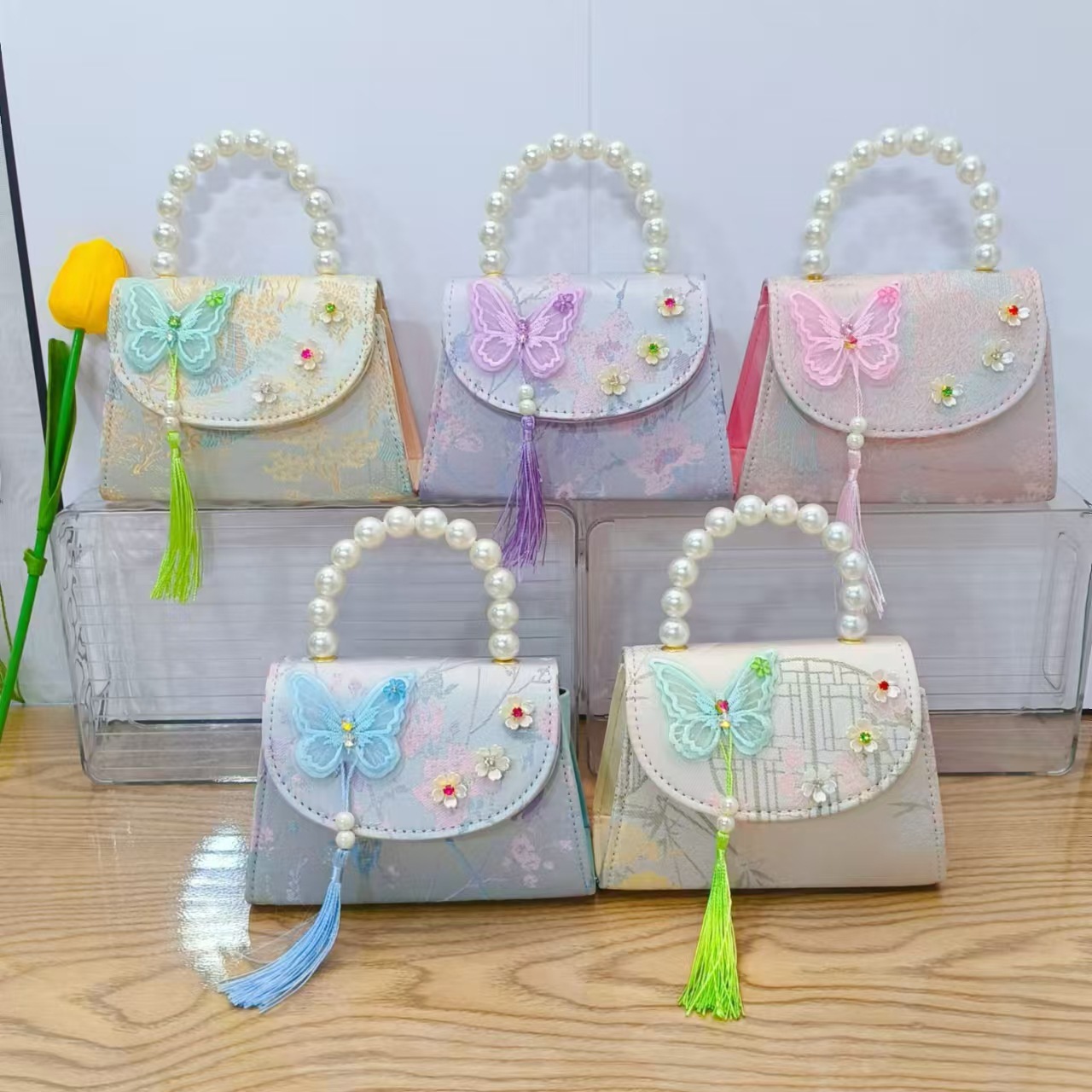 Chinese-style bow princess bag, pearl tassel hand-held shoulder bag, Children's Day gift for girls, Hanfu accessory bag details Picture