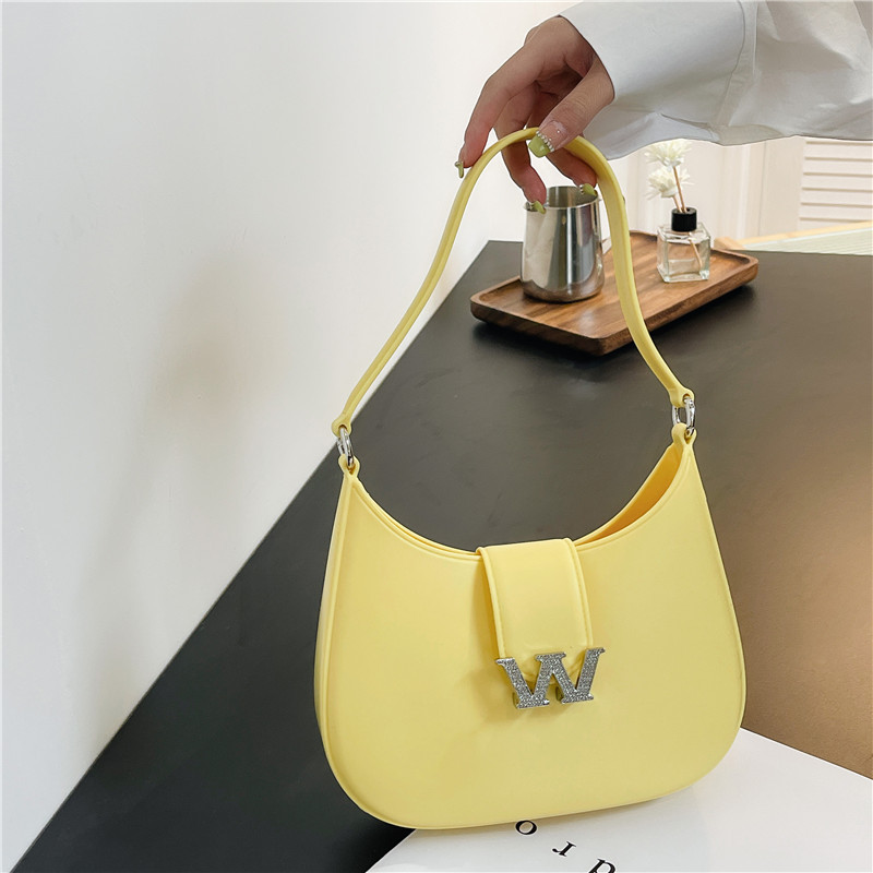 2025 New jelly bag W water diamond buckle Wandering Bag Moon Bag, versatile for daily use, underarm bag, single-shoulder crossbody women's bag Item Picture