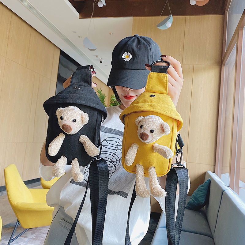 Fashionable canvas bear bag for women, 2020 new style, cute cartoon single-shoulder chest bag, trendy and personalized on Instagram, crossbody details Picture