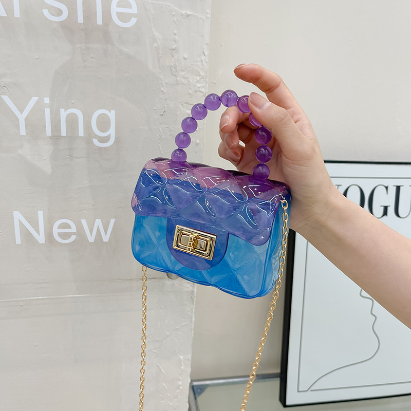 Jelly Bag 2025 New Style transparent small square bag, fashionable crossbody red envelope mini bag, children's bag, pearl chain bag Application Scenario