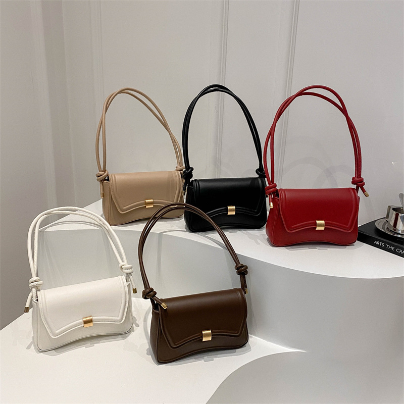 A new minimalist Korean-style casual square bag, a niche Japanese-style fashionable single-shoulder bag, stylish, trendy and versatile underarm bag full figure