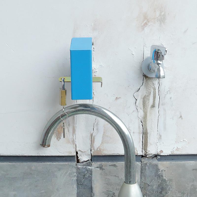 Faucet switch lock cover, outdoor tap water anti-opening, child lock protection wonder, anti-theft case, water theft box Specification drawing