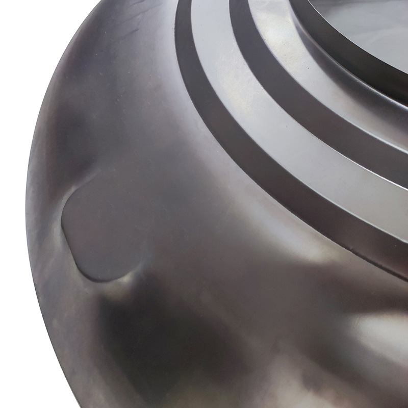 The manufacturer supplies thickened 304 stainless steel water tower covers, household oval water tower covers, and wholesale water tower seals for irrigation details Picture