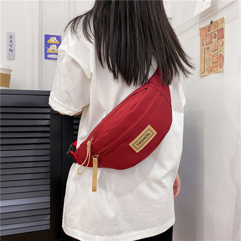 Nylon 2024 new trendy single-shoulder women's bag, fashionable crossbody bag, versatile, casual, large-capacity chest bag crossbody bag details Picture