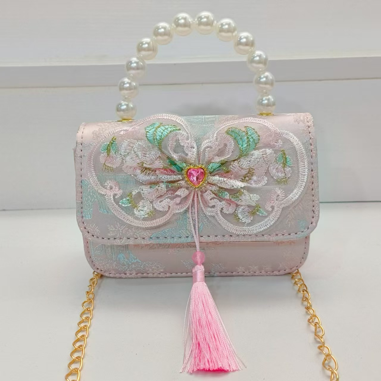 Pearl handbag, Chinese-style bow square bag, chain crossbody bag, girl's Hanfu, ancient-style accessory bag, girl's gift Item Picture