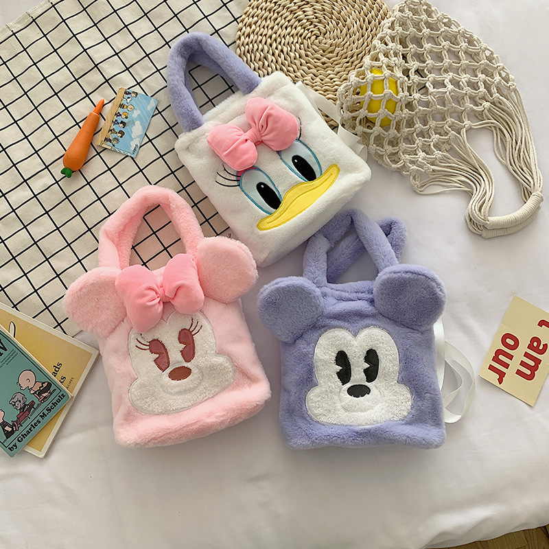 Japanese-style large-capacity Daisy Donald Duck handbag, cute pink bow plush bag, cartoon fashion small bag full figure