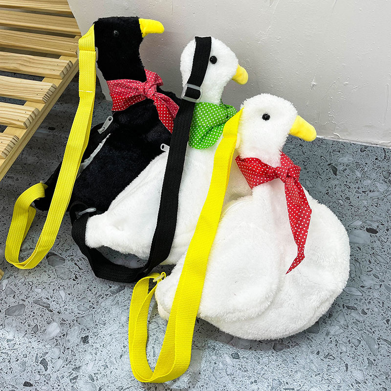Wholesale children's duck duck bag for girls 2021 New Korean style cute plush single-shoulder bag, fashionable cartoon duck crossbody bag details Picture