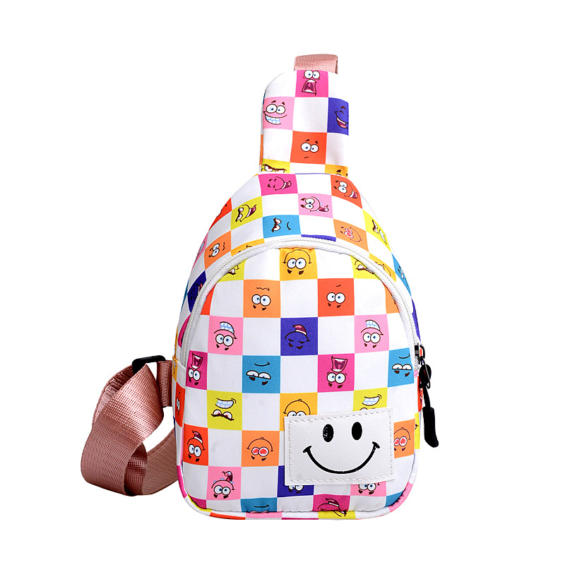 The 2022 new style of children's bags features fashionable printed crossbody small chest bags for boys and girls. The children's checkerboard pattern is lightweight and available Item Picture