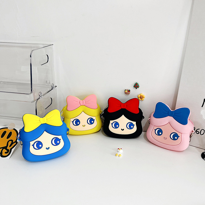 Fashionable, cute cartoon crossbody bag, silicone coin purse, trendy girl student bag, children's gift, women's bag full figure