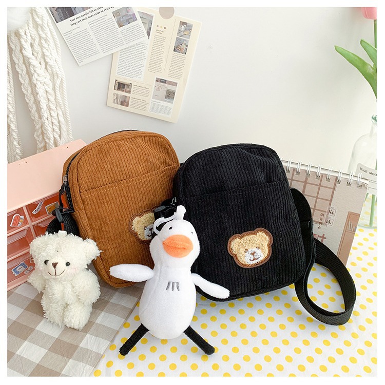 Versatile and fashionable single-shoulder bag 2024 new style corduroy simple single-shoulder crossbody bag fresh student cute bag for girls Specification drawing