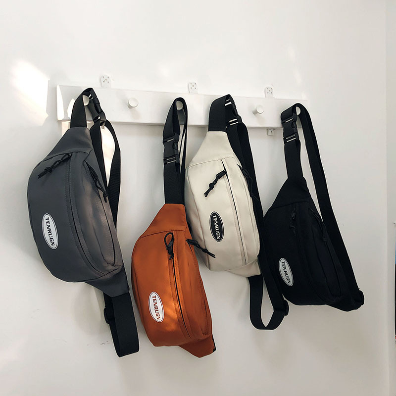 Japanese-style trendy crossbody bag, outdoor Instagram simple waterproof chest bag, trendy men's bag, sports phone waist bag Application Scenario
