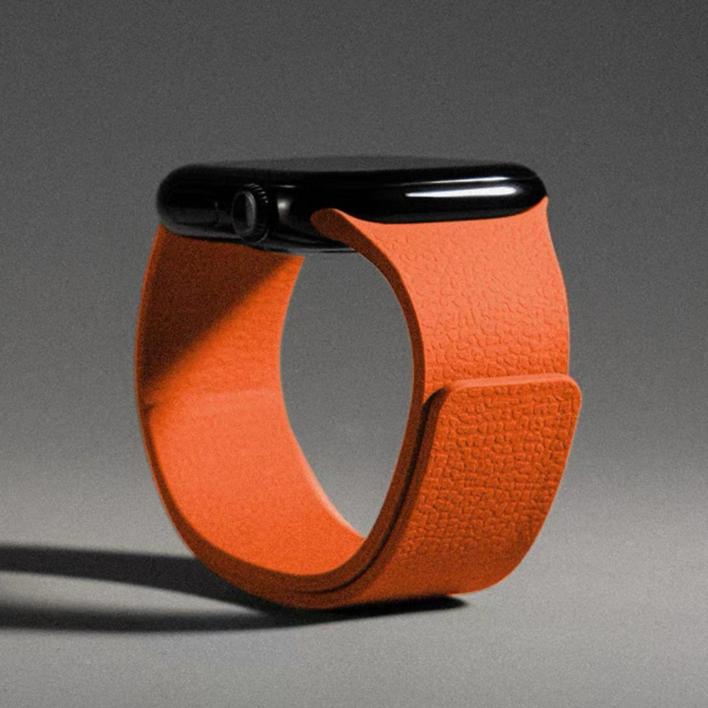 Suitable for Huawei gt5, Xiaomi s4, Apple iwatch9, litchi pattern silicone soft magnetic ultra watch strap s10 Application Scenario