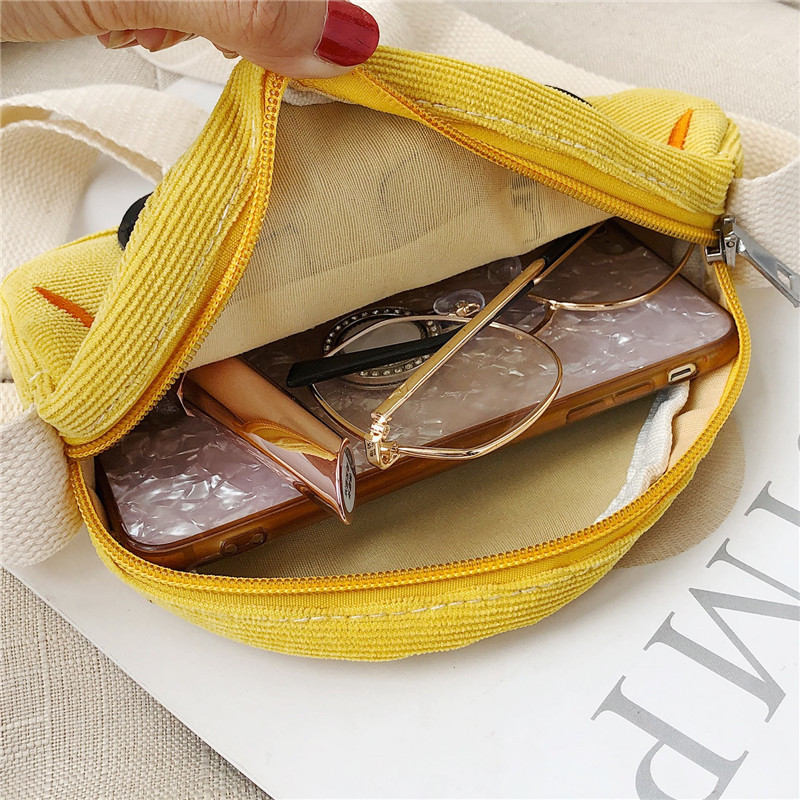 2021 New style children's backpack, cute boys and girls, stylish and individualistic single-shoulder trendy bag Application Scenario