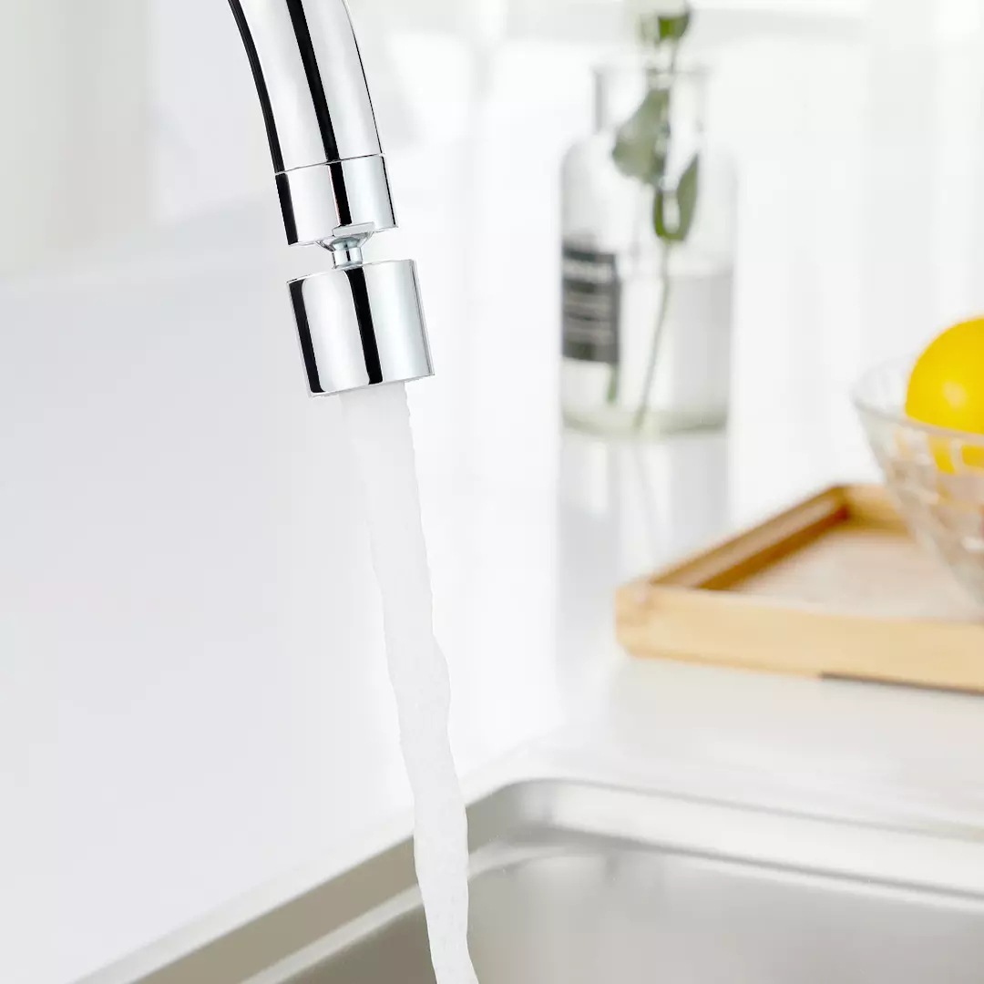 The Da Bai dual-function faucet, water nozzle and foaming device features 360° universal water outlet and dual water spray mode, as well as a variety of water sprinklers details Picture