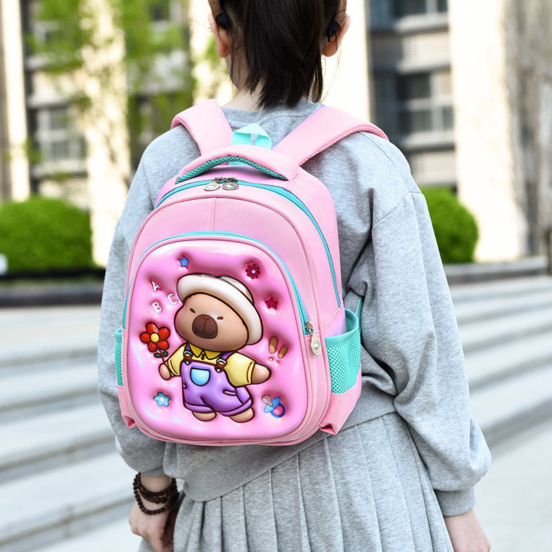 Foreign trade children's hard shell backpack, cute cartoon cartoon for 3-6 years old boys and girls Kapibala children's backpacks Application Scenario
